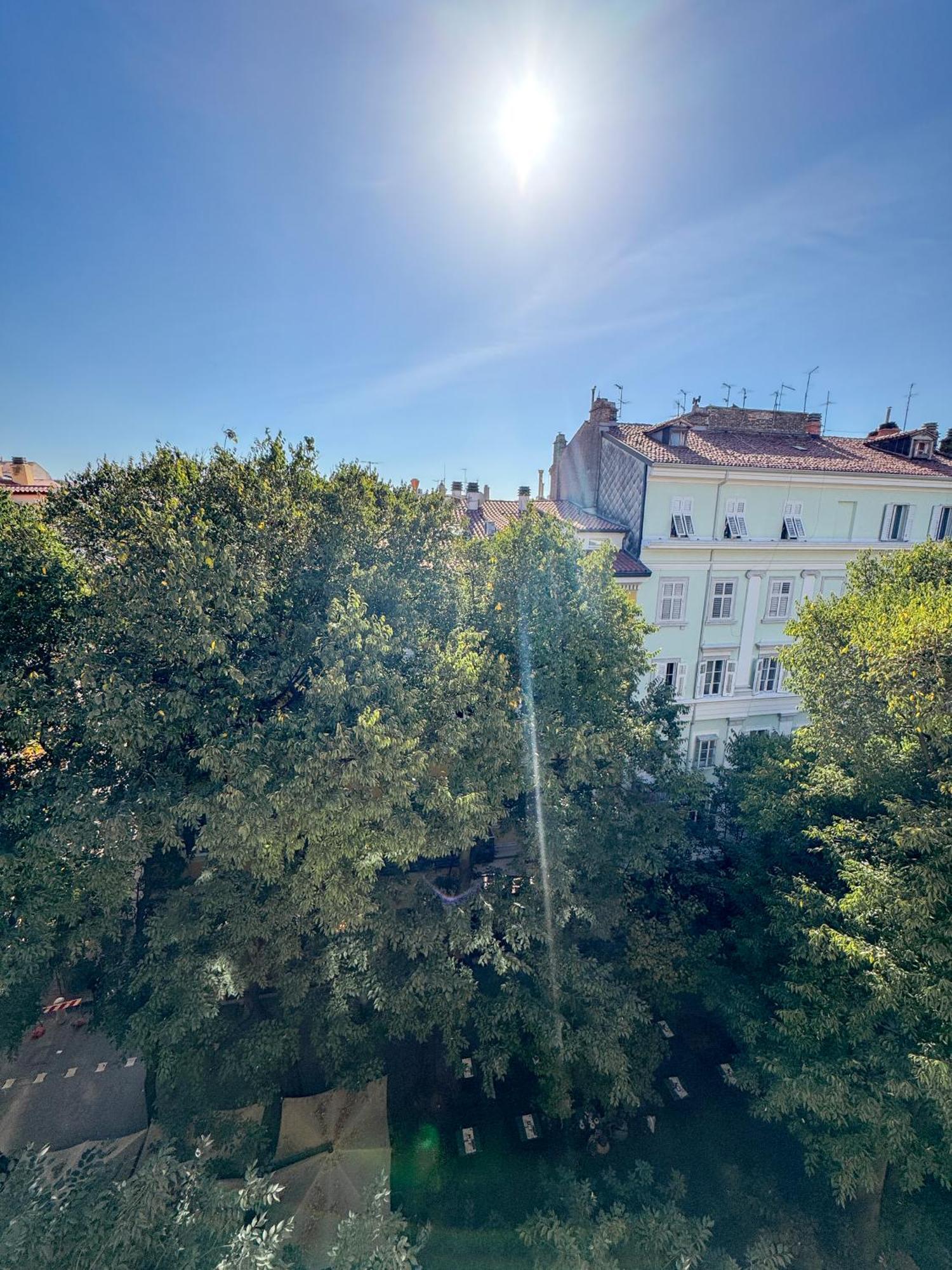 Trieste Boulevard Apartments Eksteriør billede