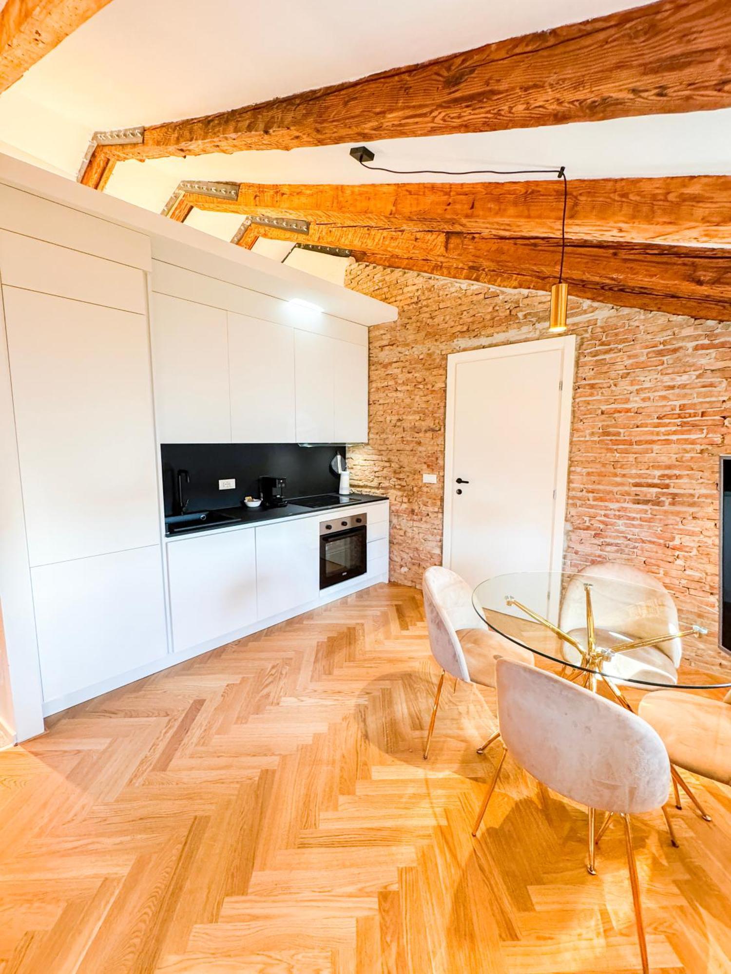 Trieste Boulevard Apartments Eksteriør billede